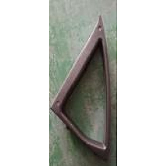 Geam triunghiular interior dreapta