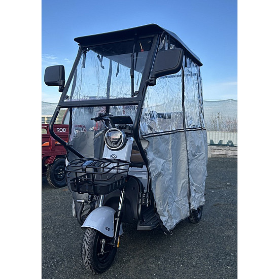Triciclu Electric RDB MINI cu cabina, fara permis, 2000W, 25km/h Triciclu Electric RDB MINI cu cabina, fara permis, 2000W, 25km/h